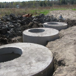 Устройство канализации из бетонных колец